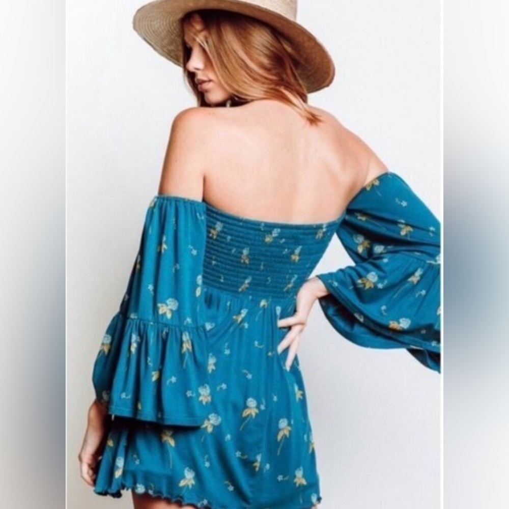 VGUC Free People Blue Lana Smocked Off The Shoulder Tunic Small